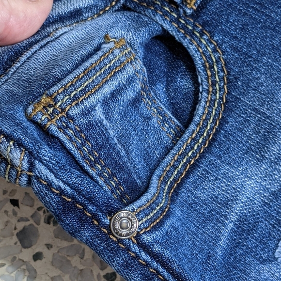 Machine Ript High Rise Jeans - Picture 6 of 11